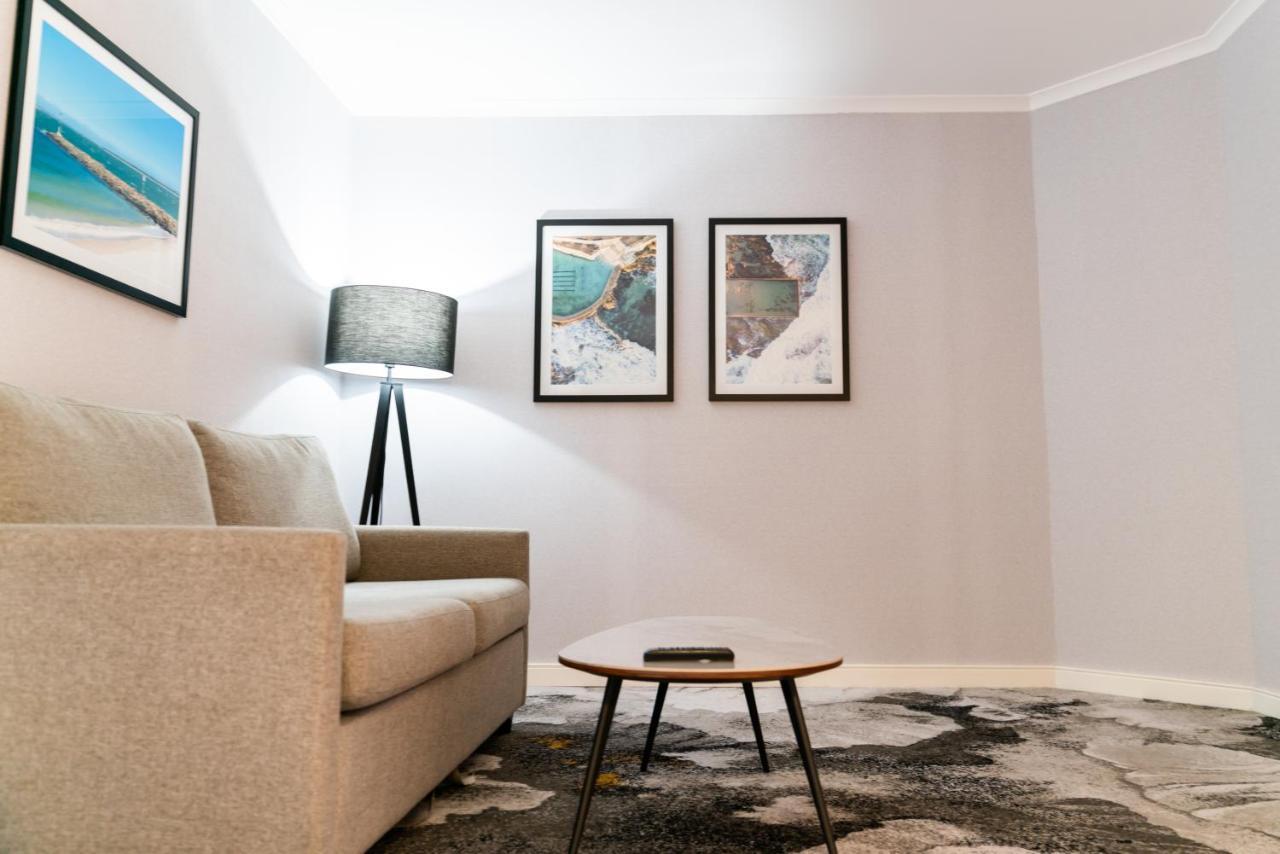 Novotel Sydney Brighton Beach Екстериор снимка