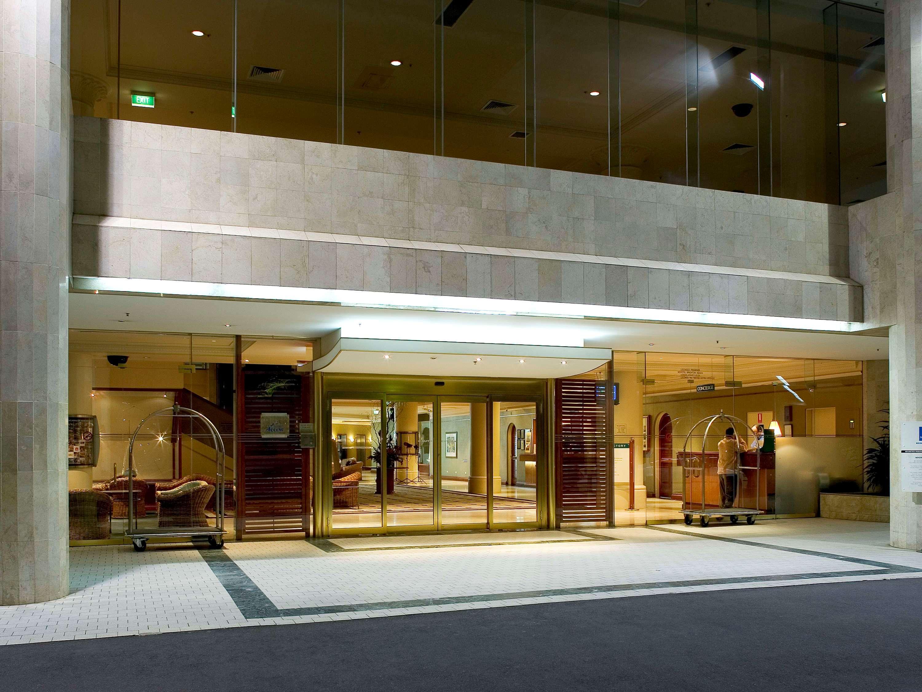 Novotel Sydney Brighton Beach Екстериор снимка