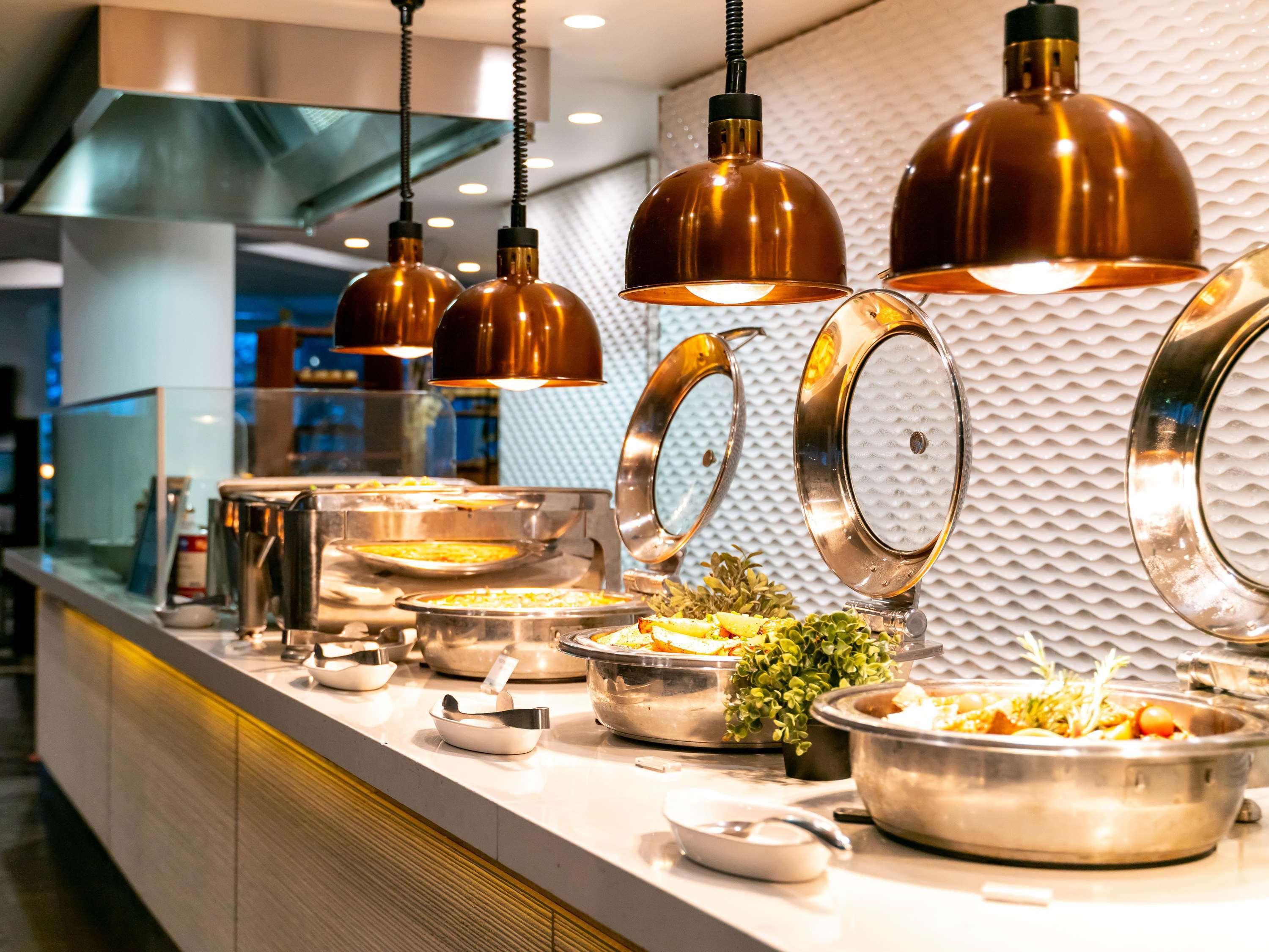 Novotel Sydney Brighton Beach Екстериор снимка