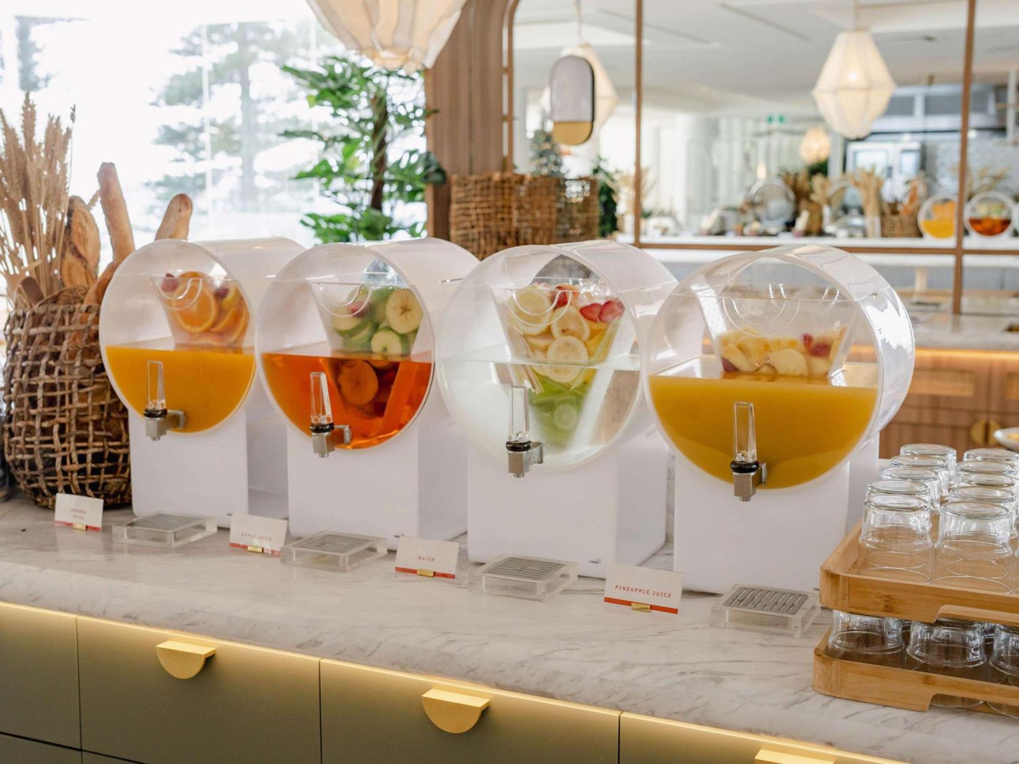 Novotel Sydney Brighton Beach Екстериор снимка