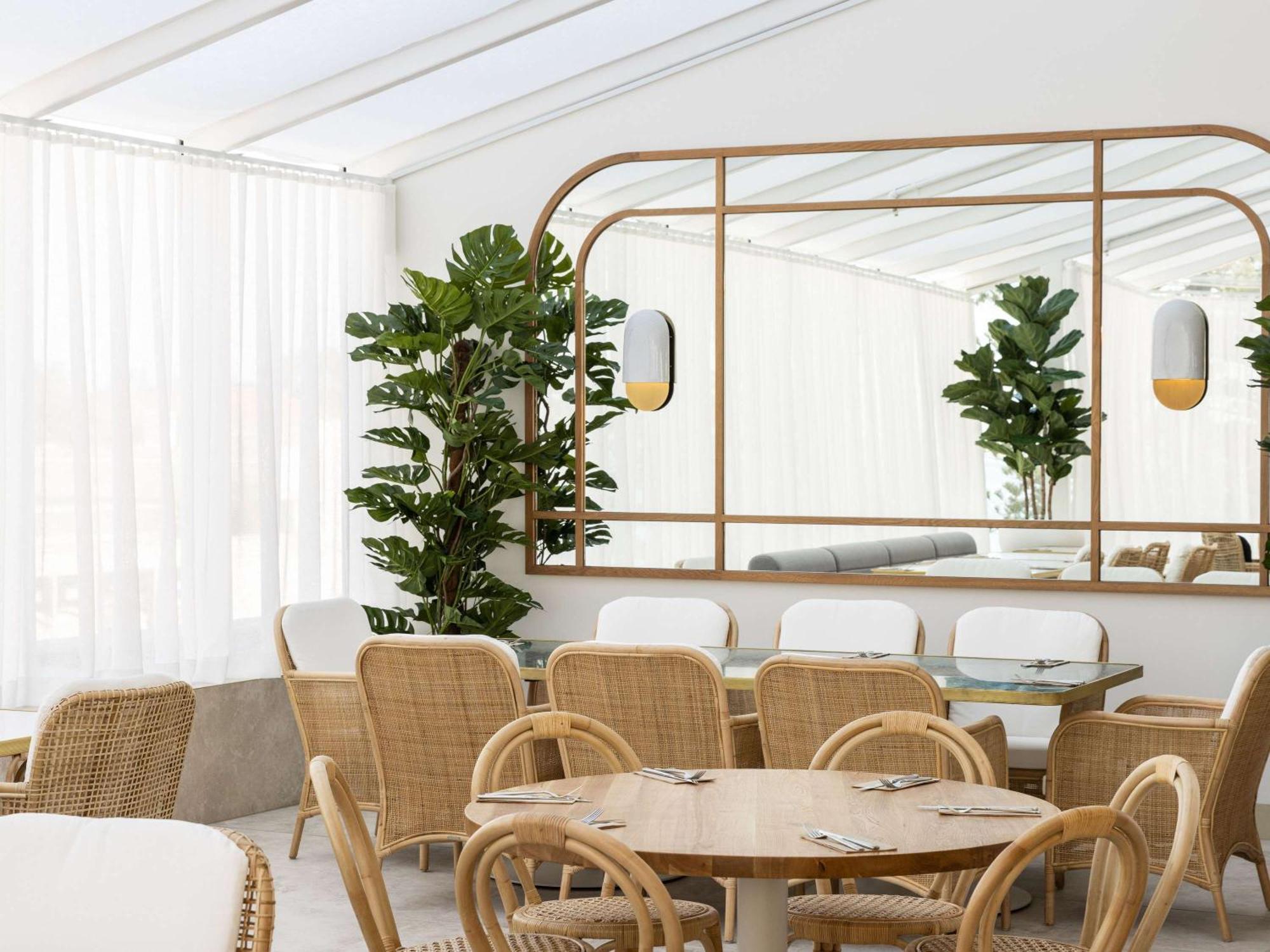 Novotel Sydney Brighton Beach Екстериор снимка