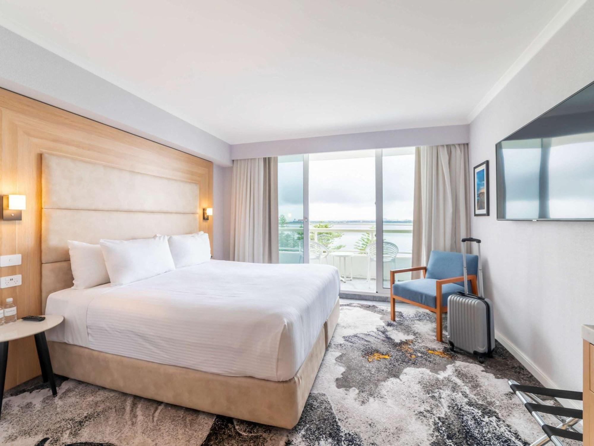 Novotel Sydney Brighton Beach Екстериор снимка