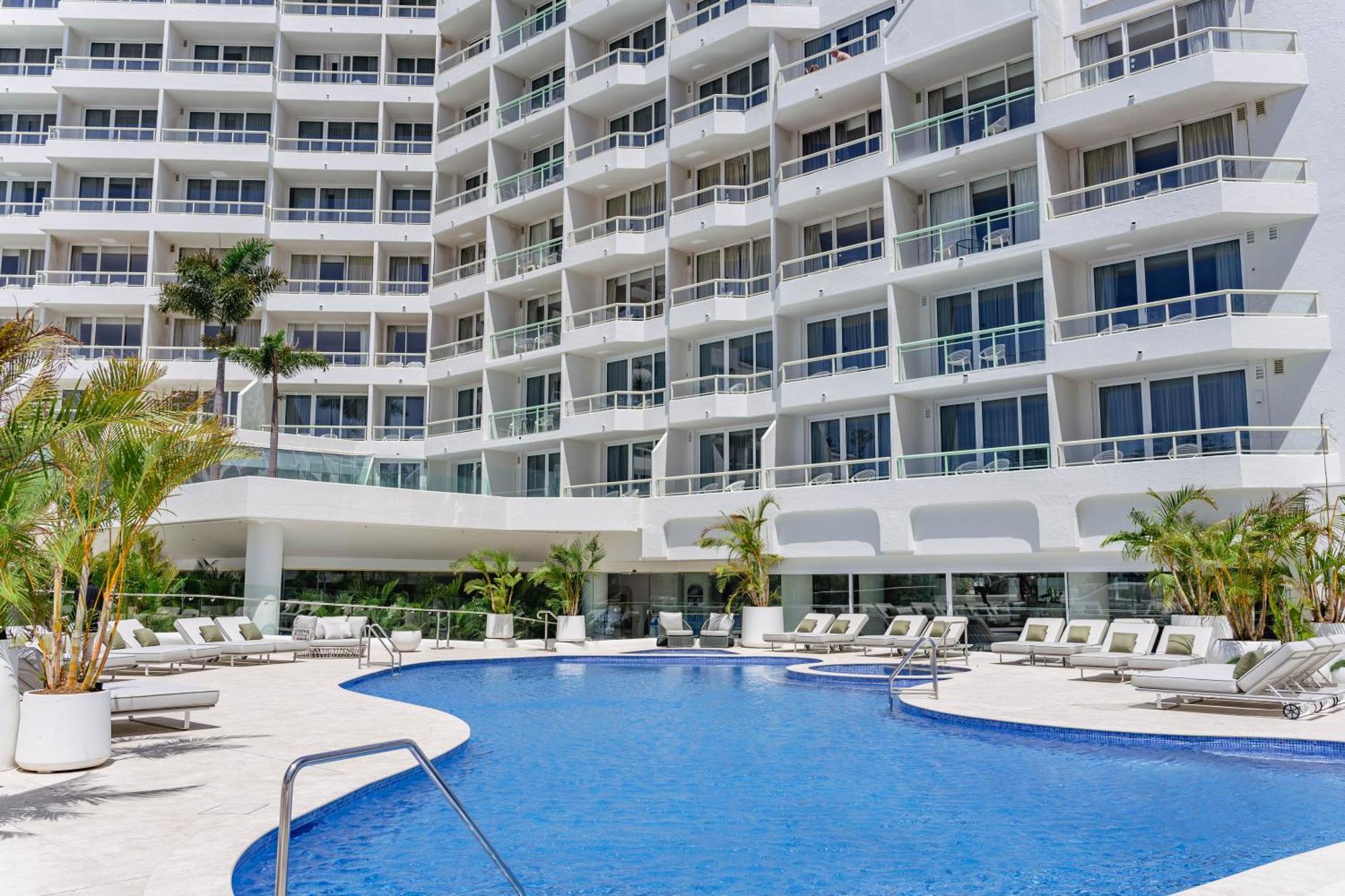 Novotel Sydney Brighton Beach Екстериор снимка