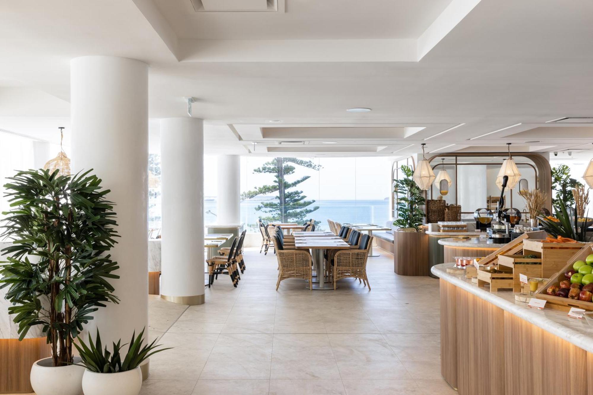 Novotel Sydney Brighton Beach Екстериор снимка