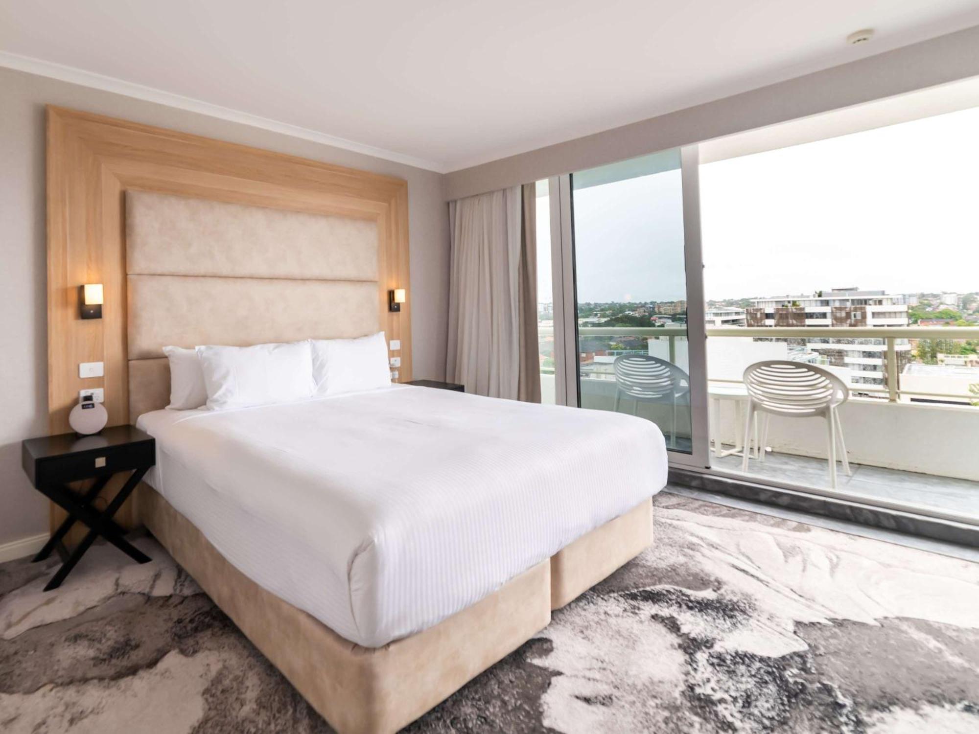 Novotel Sydney Brighton Beach Екстериор снимка
