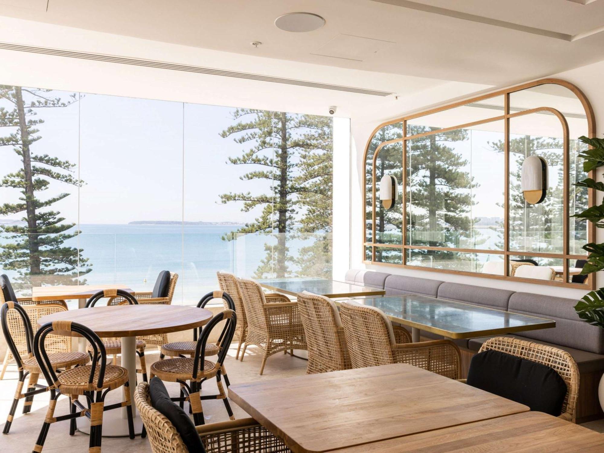 Novotel Sydney Brighton Beach Екстериор снимка